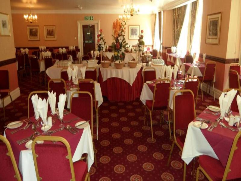 Glen Usk Hotel Llandrindod Wells Exterior foto