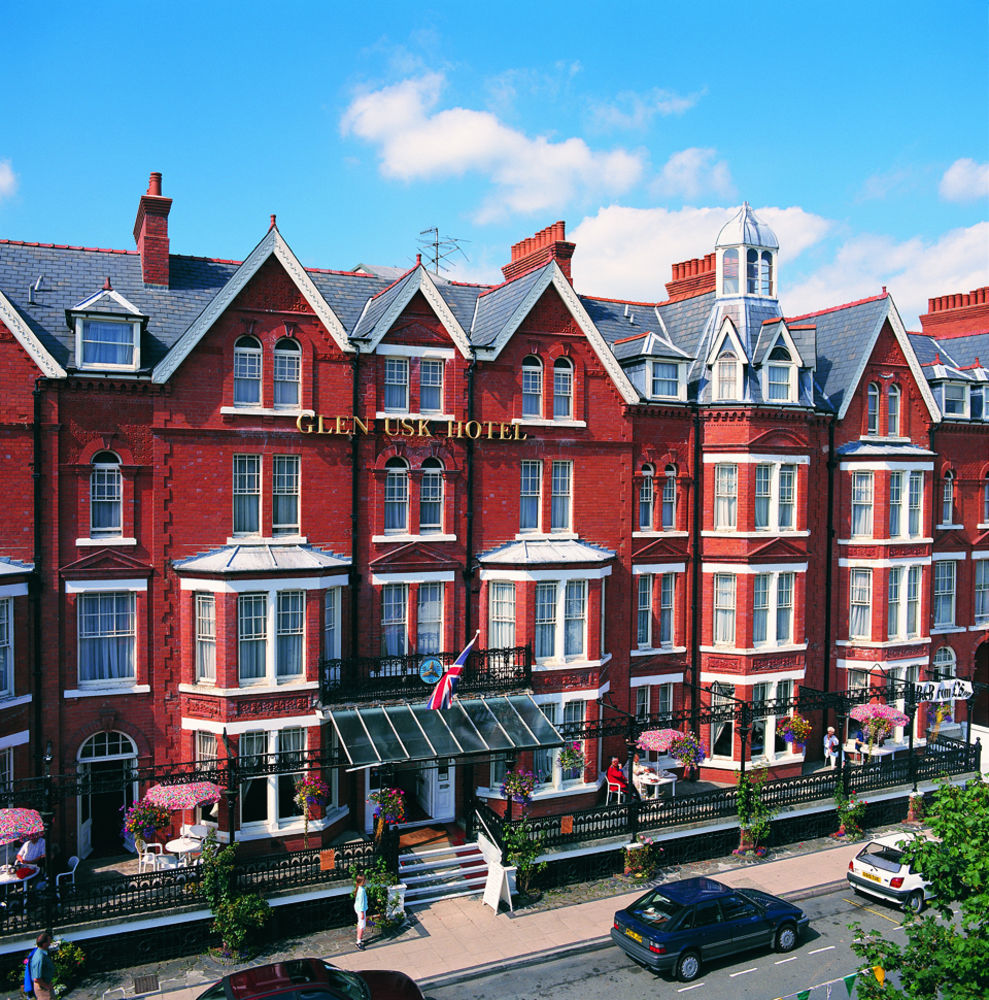 Glen Usk Hotel Llandrindod Wells Exterior foto