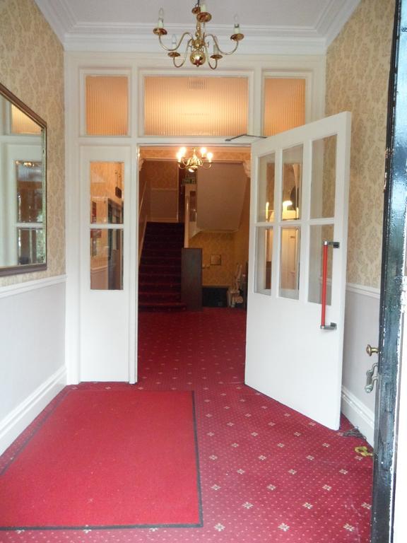 Glen Usk Hotel Llandrindod Wells Exterior foto