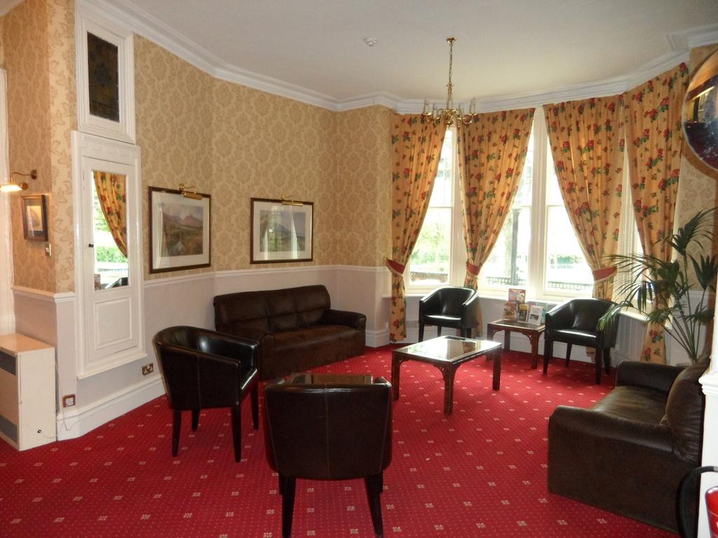 Glen Usk Hotel Llandrindod Wells Exterior foto