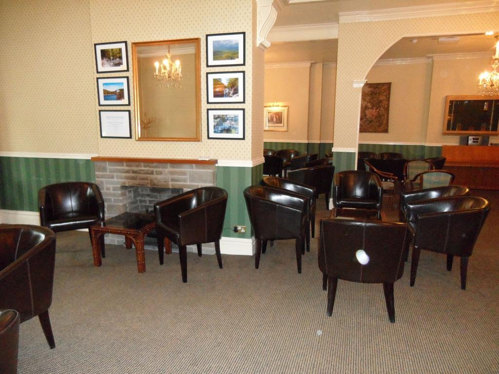 Glen Usk Hotel Llandrindod Wells Exterior foto