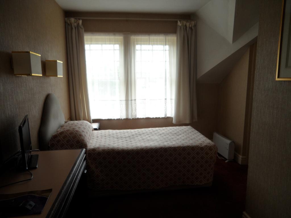 Glen Usk Hotel Llandrindod Wells Exterior foto