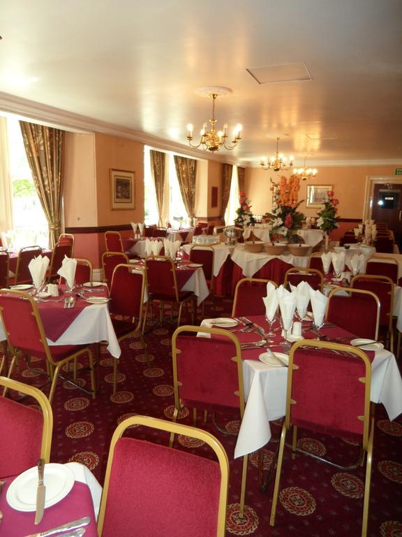 Glen Usk Hotel Llandrindod Wells Exterior foto