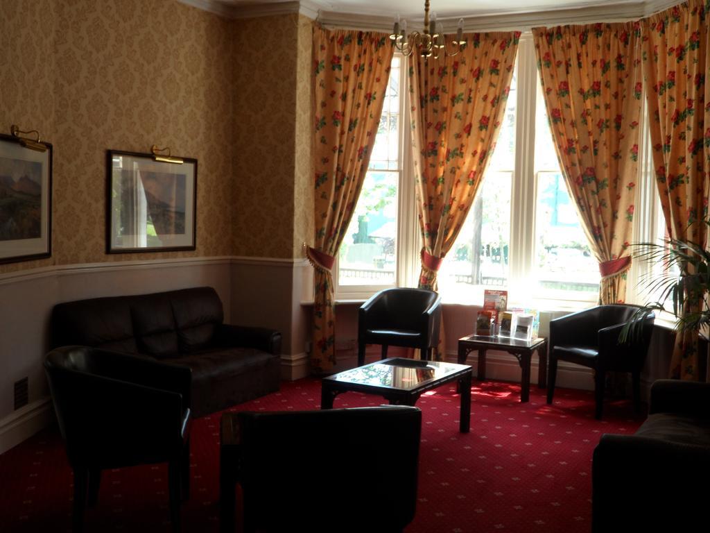 Glen Usk Hotel Llandrindod Wells Exterior foto